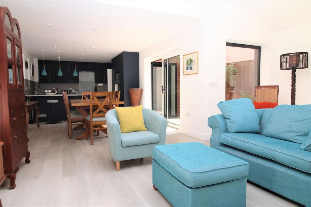Middle Chine Villa บอร์นมัธ ภายนอก รูปภาพ